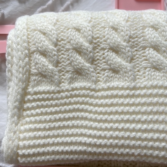 Kate Spade New York 2-Piece Cable-Knit Beanie & Muffler Set - Picture 7 of 7